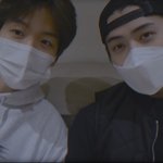 <b>세훈이</b>는 피부가 참 맑은듯
