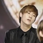 [인피니트] 규: 뭐야뭐야 이거 목 왜 이렇게 잘돌려?ㅋㅋㅋ