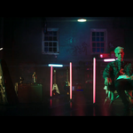 같은 배경 다른 사람