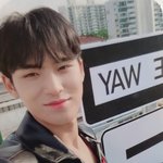 [세븐틴] ㅅㄷ?.. 이거 <b>시세</b> 아는 사람 있니