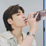 [스키즈] 애기가 술 마시고 ㅋㅋ