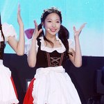 얘는 어떻게 <b>아이돌이</b> 된거냐