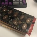 아몬드 초콜릿 진짜 맛없어