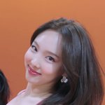 [드루와] 야 이것봐 <b>나연</b> 톤에 맞게 입술바르니까