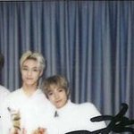 [NCT즌] 이거 황런<b>진</b> 도대체 어떻게 서있는거야?