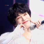 <b>나른</b>한 햇살, 구름처럼 포근한 男돌