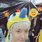 <b>정호석</b> 개깜찍해 무슨 일이야