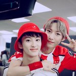 [NCT즌] 뒷북인데 위<b>영</b> 때도 진짜 축구복이었네