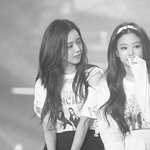 [트레저] 짤하나 <b>제니지수</b>