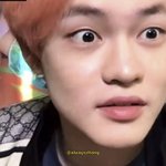 [NCT즌] <b>타투</b> 보고 신기해하는 천러래