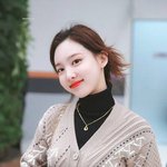 <b>나연</b> 못생김