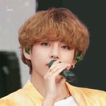 <b>김뷔</b> 보고싶다