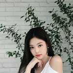 [댓글부탁해] 이런옷에 어떤 <b>하의</b>가 잘어울림?