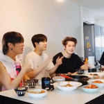 [NCT즌] 얘네 이 날 밥먹는 븨앱 켰을때