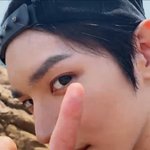 [NCT즌] <b>태용인</b> 손가락도 예뻐
