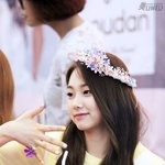 귀엽다는 말로는 <b>형용</b> 안 될 아이돌