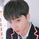 [펜타곤] 20일에 <b>우석</b>이