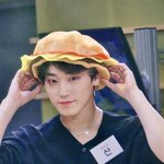[에이티즈] <b>산이</b> 손민수 할 거 추천해주라!!