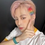 하성운 <b>음중</b> 너무 이뻐