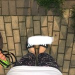 지금 주말이라 사람 개만은제