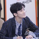 [NCT즌] <b>마크</b> <b>팬</b>싸 후기 보는데