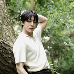 17만 마리 모기 속에서 화보 찍었뎈ㅋㅋㅋㅋㅋㅋ
