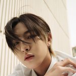 [NCT즌] <b>이사진</b> 콧구멍 약간 거슬리지않냐