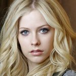 [진격의거인] 지메가 애니를 그릴 때 <b>모티브</b>로 한 연예인