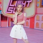 특이점이 온 신인 걸그룹 <b>리더</b>