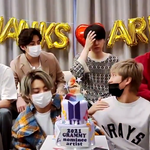 알엠이 기억하고 있는 뷔의 계단 시