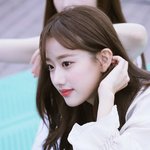 솔직히 에이프릴 이나은 <b>응원</b>하는 사람 추천 ㄱ
