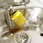 "화장실 급하다던 남친이 제가 샤워하는 동안 '싱크대'에 <b>소변</b>을...