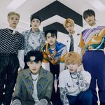 [NCT즌] <b>성의</b>는 없으나 돈은 잔뜩 처바른 룩