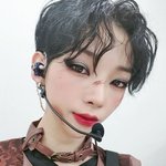 [댓글부탁해] 나 이 사진 카리나 <b>남장</b>으로 합성한줄