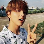 [NCT즌] 이뎡엯을 위해 존재하는 배경 따뜻한 <b>노을</b> 뿌린 물결