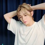 <b>장발</b> 잘어울리지 않냐