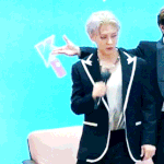 [BTOB] 이민혁 <b>뿌리</b>탈색 왜케 예쁘냐..