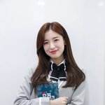 얼굴형은 <b>아린</b>이 갑이지 않냐
