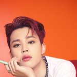 지민 <b>입술</b> 무슨일?