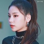 <b>묶음</b> 머리는 다 시도하고 있는 있지 예지