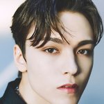 <b>버논</b> 위버스 매거진 인터뷰