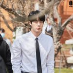 김석진 <b>정장</b>