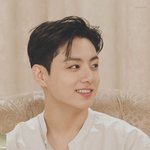 [댓글부탁해] <b>완</b><b>깐</b> 머리도 잘어울리는 정국