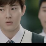 뷰인사 클립 보고 있었는데 이 사람 <b>수호</b> 닮지 않았어??