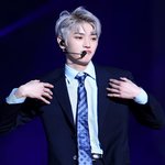 [우리태용님] <b>윈터</b> 팬미팅 수트 태용