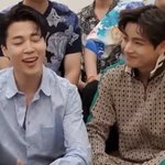 [방탄소년단] 칭구가 너무 <b>기여운</b> 곰도리