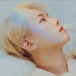 백현이 <b>특유</b>의 말간 얼굴이 좋아
