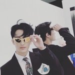 [NCT즌] 이마크 선글라스 꽤나 <b>마음</b>에 들었나<b>봄</b>