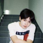 [NCT즌] <b>이</b> <b>옷</b> 3년전 돼지즈 브이앱때 입은거 아니냐