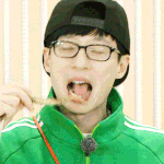 지금 <b>유재석이</b> 좀 잘생겨보이고 귀여워보이는데